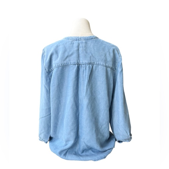 Reitmans Women’s Button Jeans Shirt - Picture 3 of 9